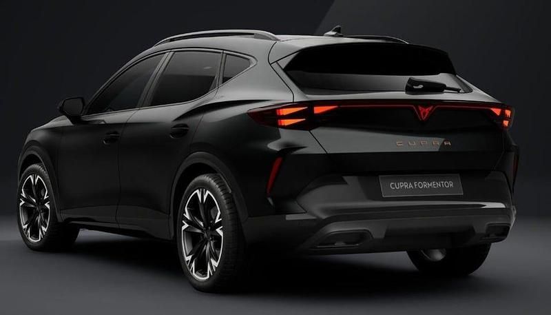 Begagnad Cupra Formentor 150 HK (110 kW) 2025 Midnight black metallic SUV