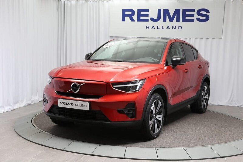 Röd Begagnad 2022 Volvo EC40 Ultimate SUV | 409 500 kr (Dyr) - Bild 1/4