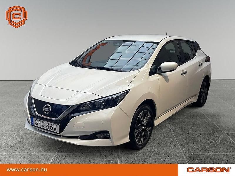 Vit Begagnad 2021 Nissan Leaf 360º Halvkombi | 184 900 kr (Bra pris) - Bild 1/3