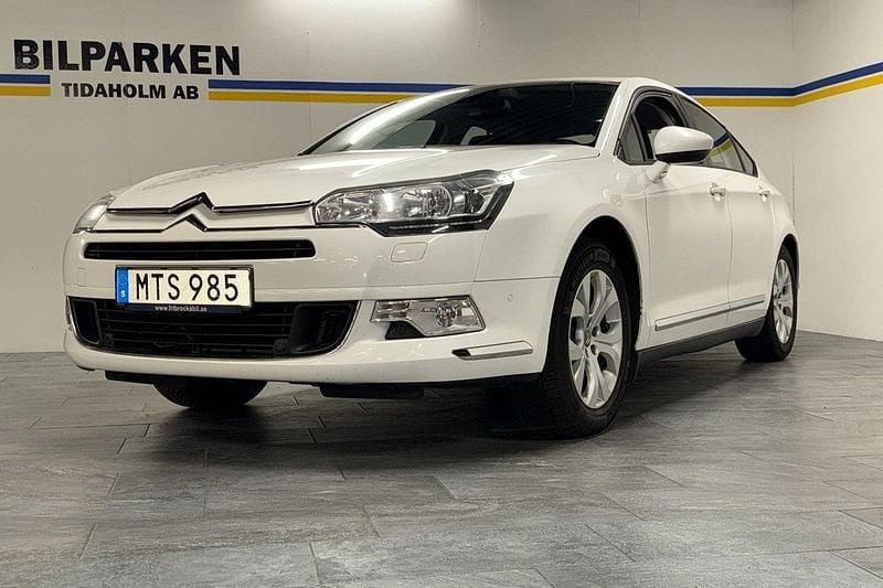 Vit Begagnad 2012 Citroën C5 Sedan | 59 900 kr (Marknadspris) - Bild 1/4