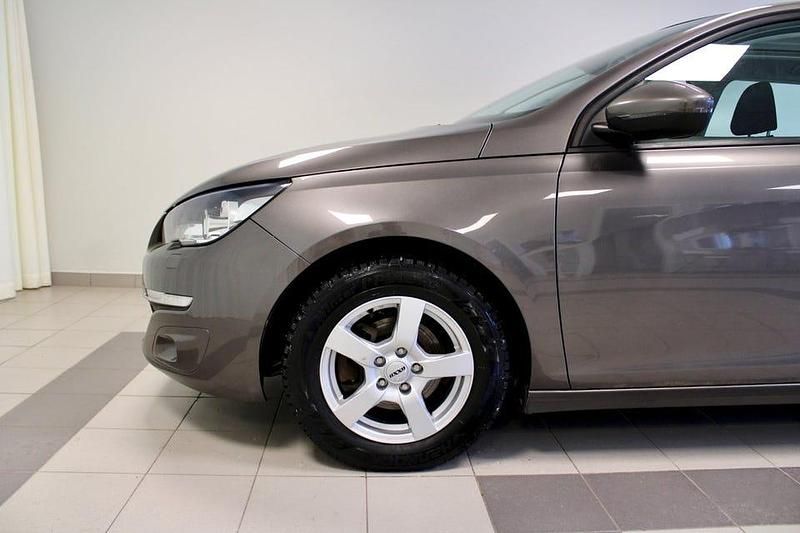 Begagnad Peugeot 308 SW 131 HK (96 kW) 2014 Grå Kombi
