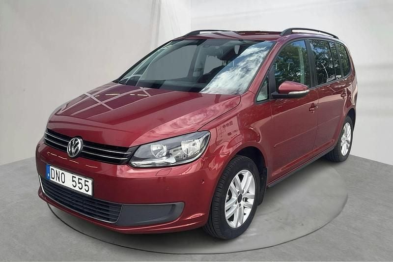 Röd Begagnad 2012 VW Touran Minibuss | 54 000 kr (Bra pris) - Bild 1/4