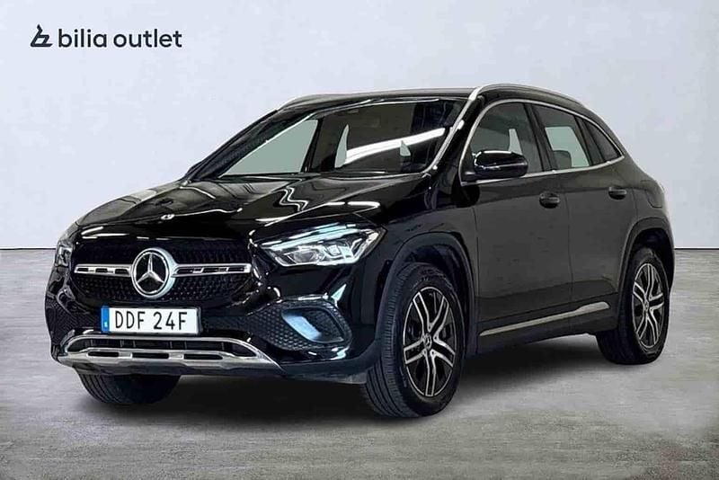 Svart Begagnad 2023 Mercedes GLA250 SUV | 374 900 kr - Bild 1/1