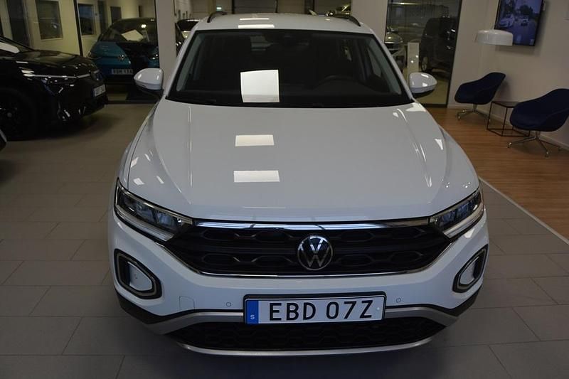 Begagnad VW T-Roc Pro 151 HK (111 kW) 2023 Vit SUV