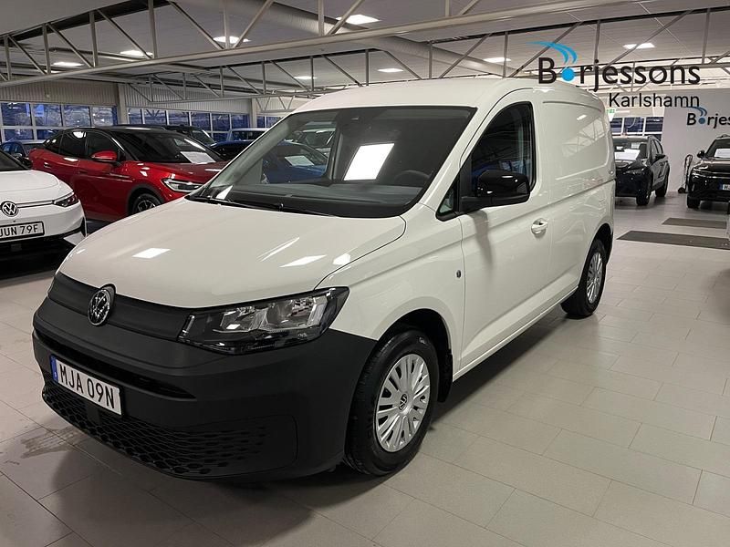 Begagnad VW Caddy 75 HK (55 kW) 2023 Vit Minibuss