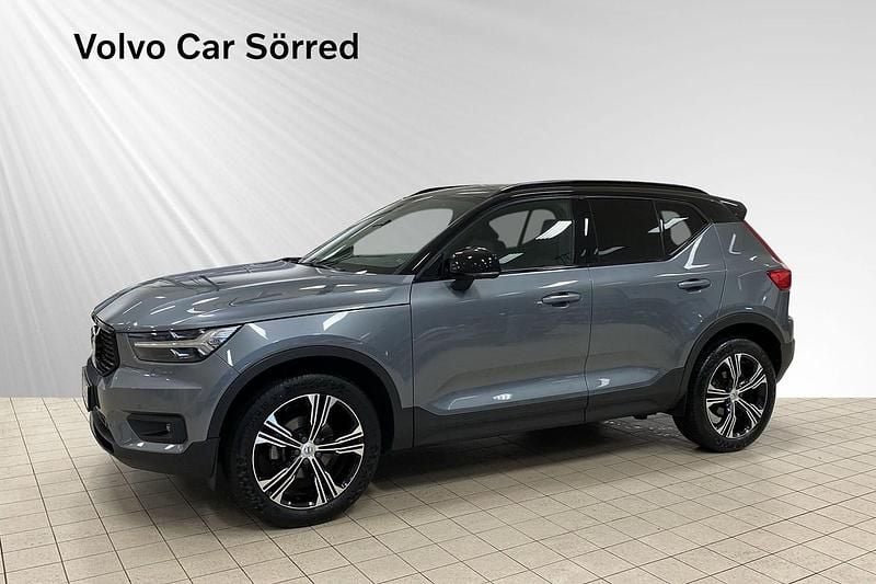 Grå Begagnad 2018 Volvo XC40 R-Design SUV | 289 000 kr - Bild 1/4