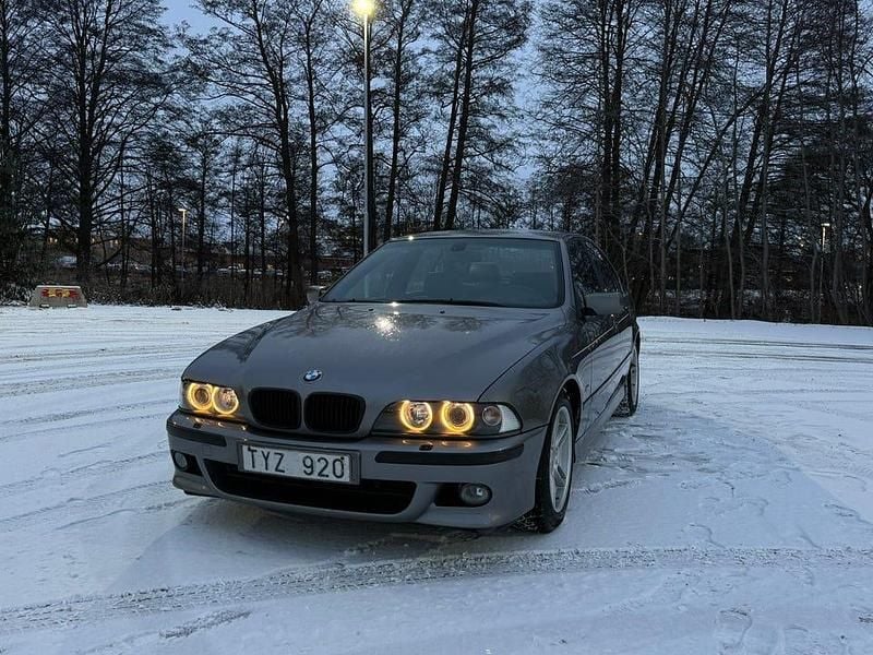 Begagnad 2004 BMW 525 M Sport Sedan | 40 000 kr (Superpris) - Bild 1/4