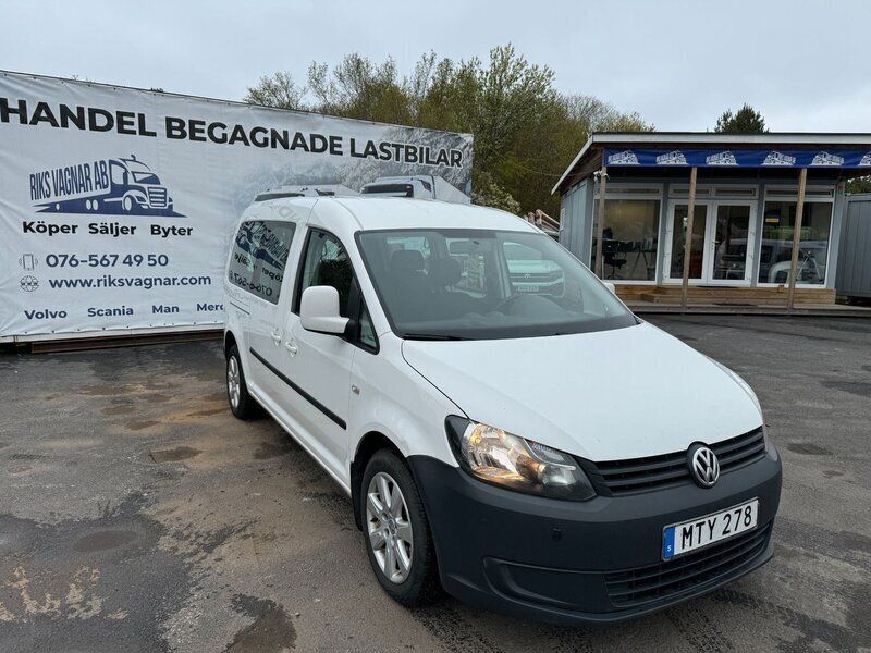 Vit Begagnad 2012 VW Caddy Maxi Minibuss | 75 000 kr (Marknadspris) - Bild 1/4