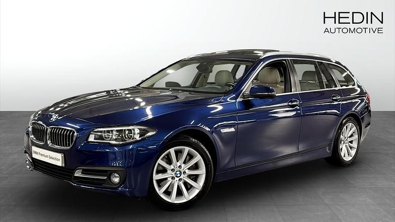 Blå Begagnad 2016 BMW 530 Kombi | 198 700 kr (Marknadspris) - Bild 1/4