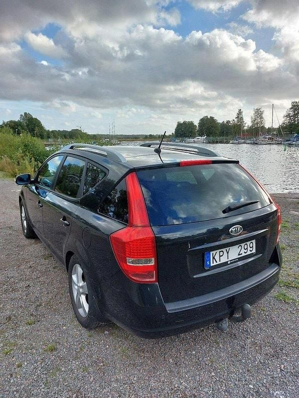 Begagnad 2010 Kia Ceed Halvkombi | 25 000 kr (Bra pris) - Bild 1/4