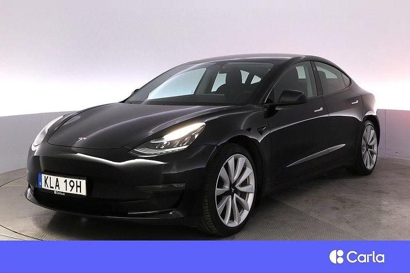 Svart Begagnad 2020 Tesla Model 3 Long Range Sedan | 261 900 kr (Bra pris) - Bild 1/4