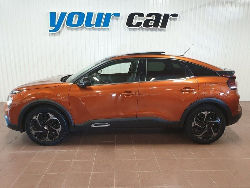 Orange (orangemetallic) Begagnad 2021 Citroën C4 Shine Halvkombi | 229 000 kr (Marknadspris) - Bild 1/4