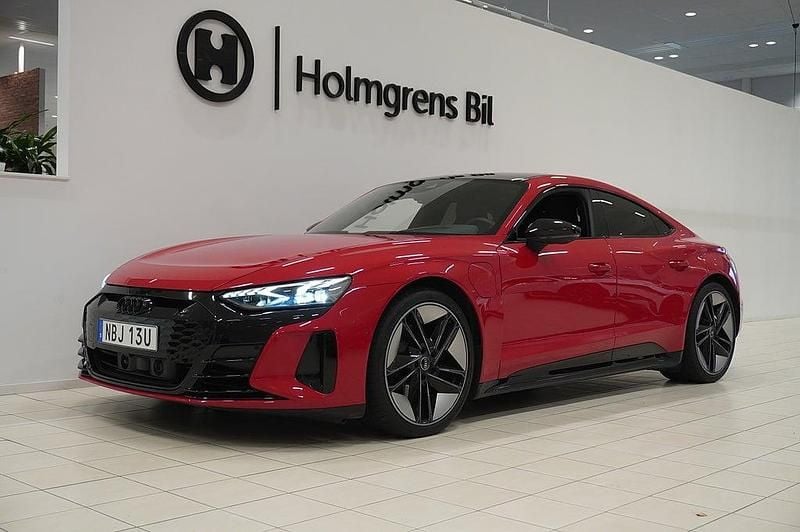 Röd Begagnad 2021 Audi e-tron GT quattro Premium Sedan | 639 900 kr - Bild 1/4