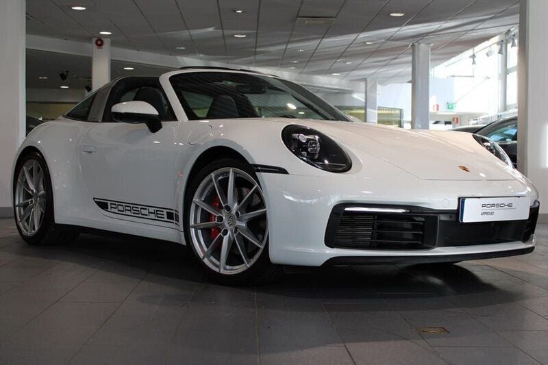 Vit Begagnad 2023 Porsche 911 Targa 4S Cab | 1 695 000 kr - Bild 1/4