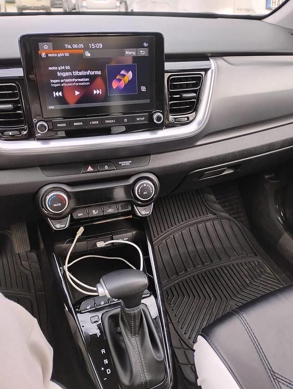 Begagnad Kia Stonic 120 HK (88 kW) 2021 SUV