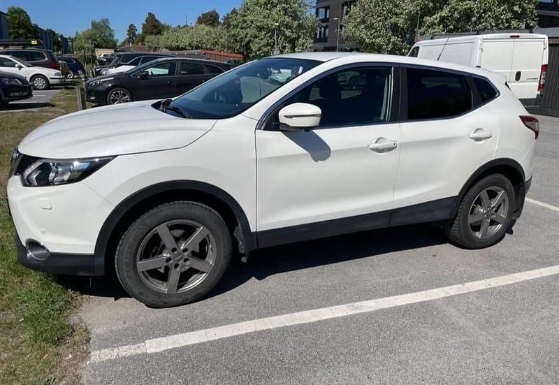 Begagnad 2017 Nissan Qashqai SUV | 129 000 kr (Marknadspris) - Bild 1/4