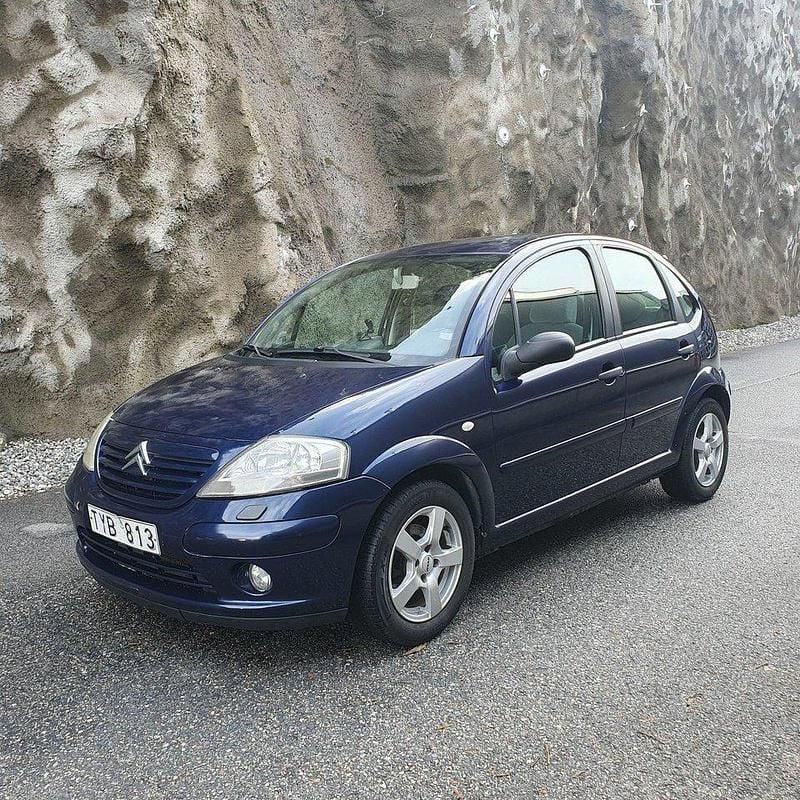 Blå Begagnad 2003 Citroën C3 Halvkombi | 12 000 kr (Superpris) - Bild 1/4