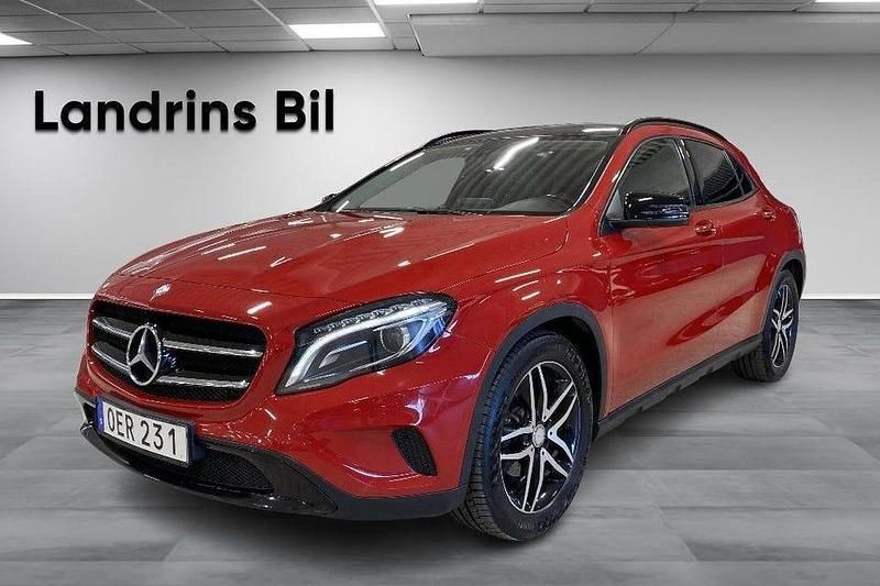 Röd Begagnad 2016 Mercedes GLA200 Progressive SUV | 189 000 kr (Lite dyr) - Bild 1/4