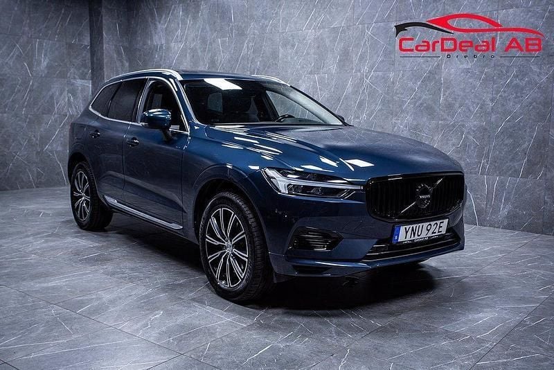 Mörkblå Begagnad 2021 Volvo XC60 Inscription SUV | 299 800 kr (Superpris) - Bild 1/4