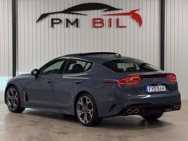 Begagnad Kia Stinger GT 366 HK (269 kW) 2020 Blå Halvkombi