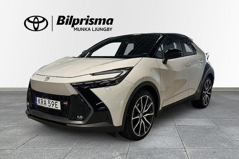 Grå Begagnad 2024 Toyota C-HR Edition SUV | 419 900 kr (Bra pris) - Bild 1/4