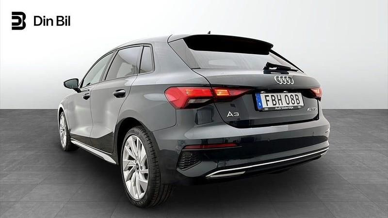 Begagnad Audi A3 Advanced 150 HK (110 kW) 2024 Grå