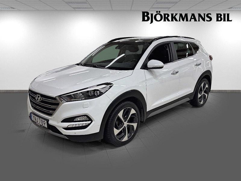 Vit Begagnad 2017 Hyundai Tucson SUV | 179 000 kr (Marknadspris) - Bild 1/4