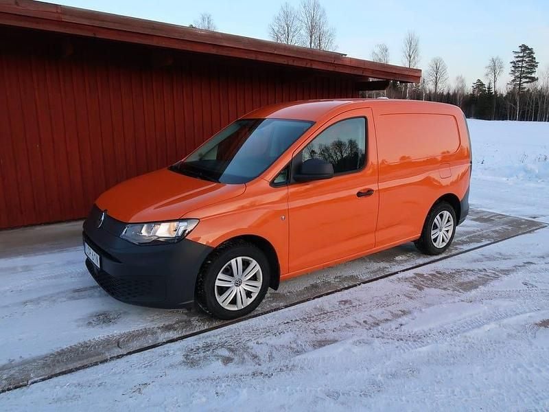 Begagnad VW Caddy 122 HK (89 kW) 2022 Orange Minibuss