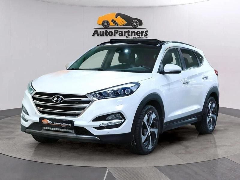 Vit Begagnad 2015 Hyundai Tucson Premium SUV | 184 900 kr (Marknadspris) - Bild 1/4