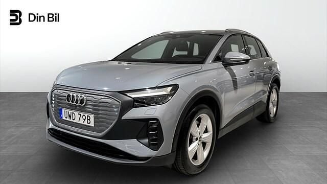 Grå Begagnad 2022 Audi Q4 e-tron Proline SUV | 339 000 kr (Marknadspris) - Bild 1/4