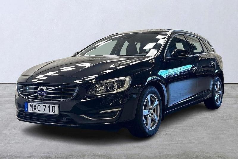 Svart Begagnad 2015 Volvo V60 Business Edition Kombi | 189 900 kr (Dyr) - Bild 1/4