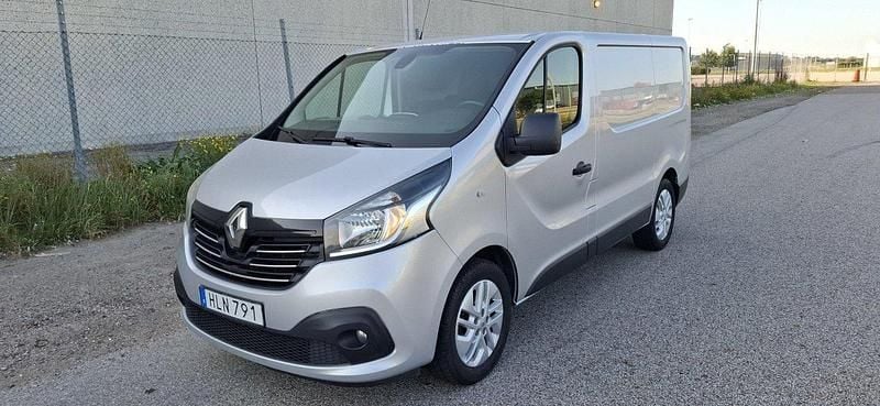 Begagnad 2015 Renault Trafic Van | 99 500 kr (Marknadspris) - Bild 1/4