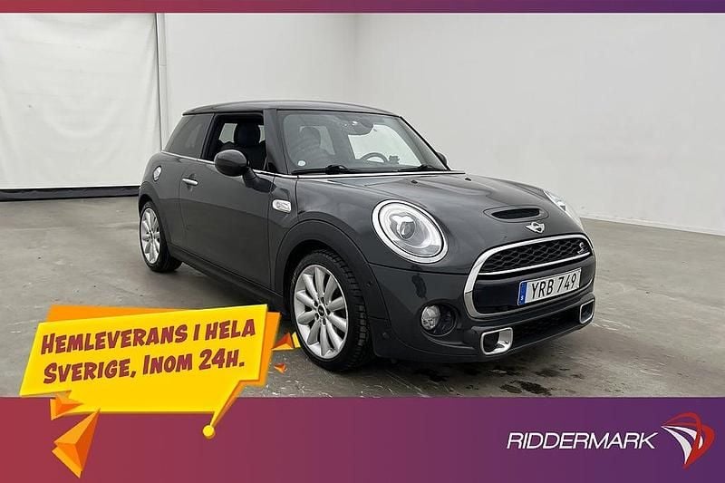 Grå Begagnad 2017 Mini Cooper S Halvkombi | 174 900 kr (Bra pris) - Bild 1/3