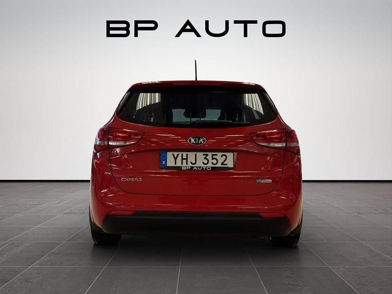 Begagnad Kia Ceed Sportswagon 135 HK (99 kW) 2016 Röd Kombi
