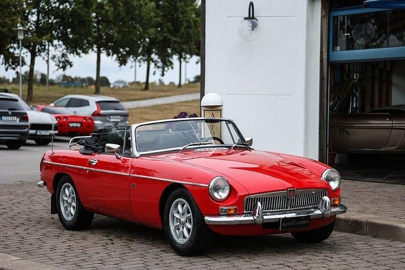 Begagnad MG B 110 HK (80 kW) 1962 Silver metallic Cab