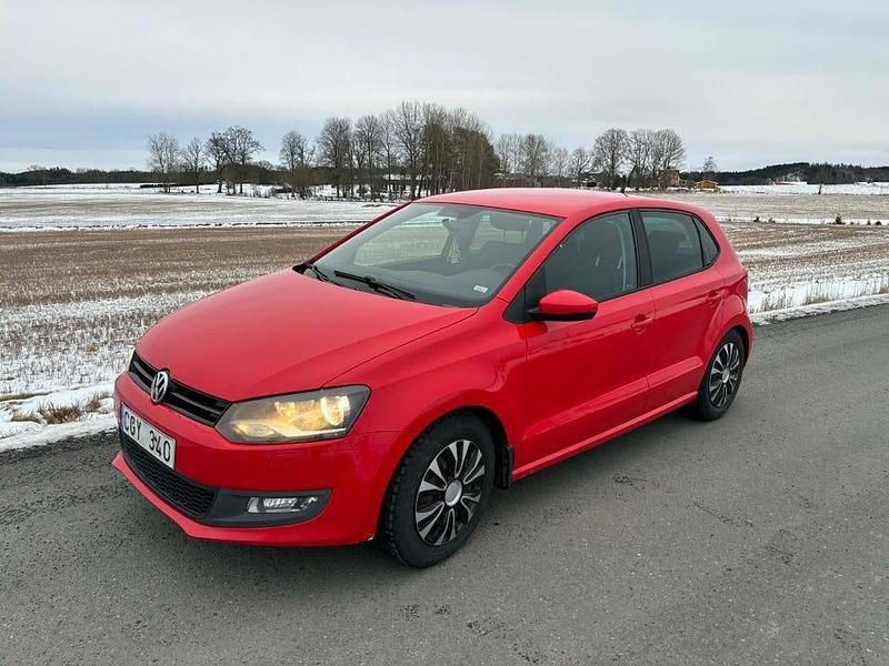 Begagnad VW Polo 90 HK (66 kW) 2012 Halvkombi