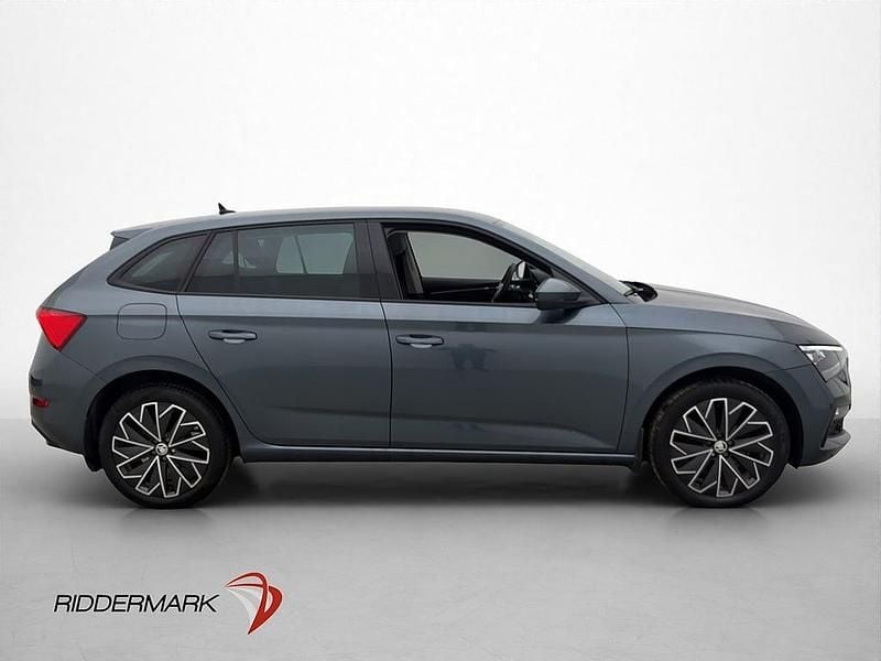 Begagnad Skoda Scala 2021 Grå Halvkombi