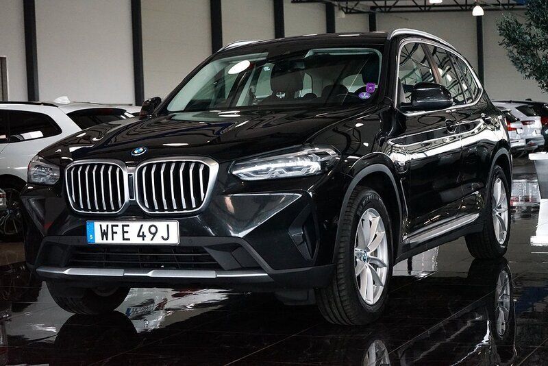 Svart Begagnad 2022 BMW X3 Sport Line SUV | 341 500 kr (Marknadspris) - Bild 1/4