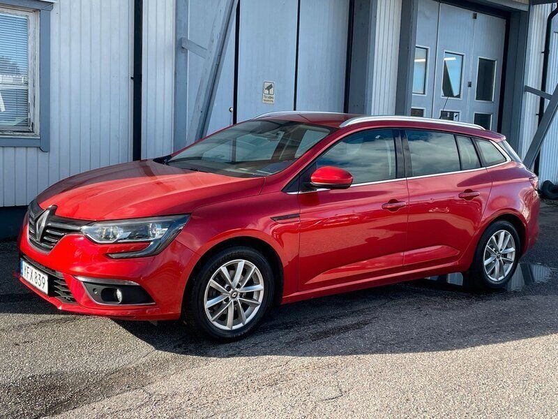 Röd Begagnad 2017 Renault Mégane GrandTour Kombi | 89 900 kr (Marknadspris) - Bild 1/4