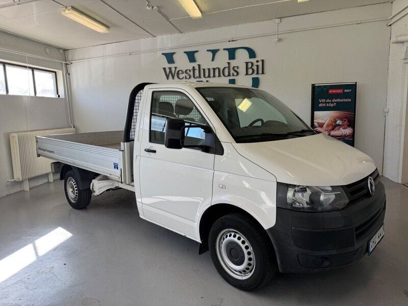 Vit Begagnad 2014 VW T5 Van | 109 900 kr (Dyr) - Bild 1/4