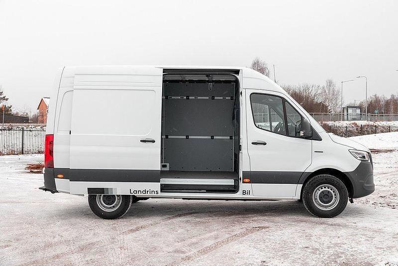Ny Mercedes E-Sprinter 110 kW (150 HK) 2025 Van