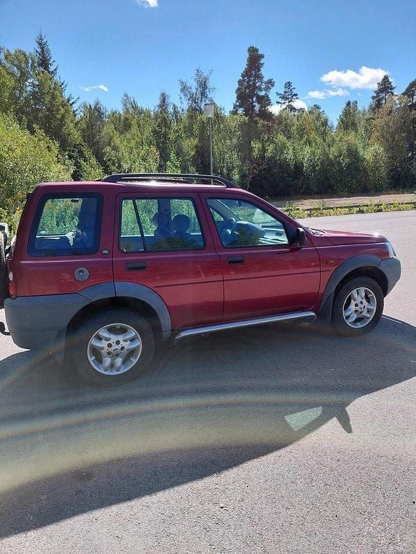 Röd Begagnad 2001 Land Rover Freelander SUV | 10 000 kr - Bild 1/4