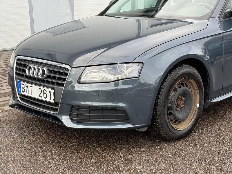 Begagnad Audi A4 143 HK (105 kW) 2009 Grå Kombi