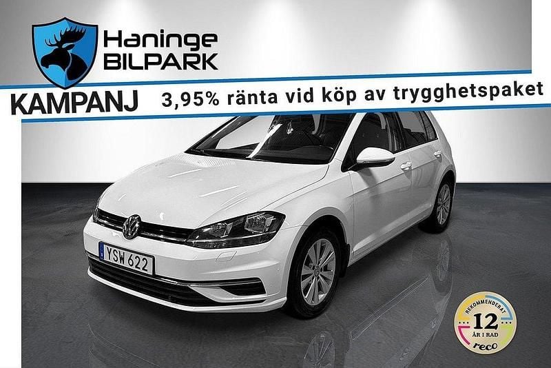 Vit Begagnad 2018 VW Golf VII Halvkombi | 149 900 kr (Marknadspris) - Bild 1/2