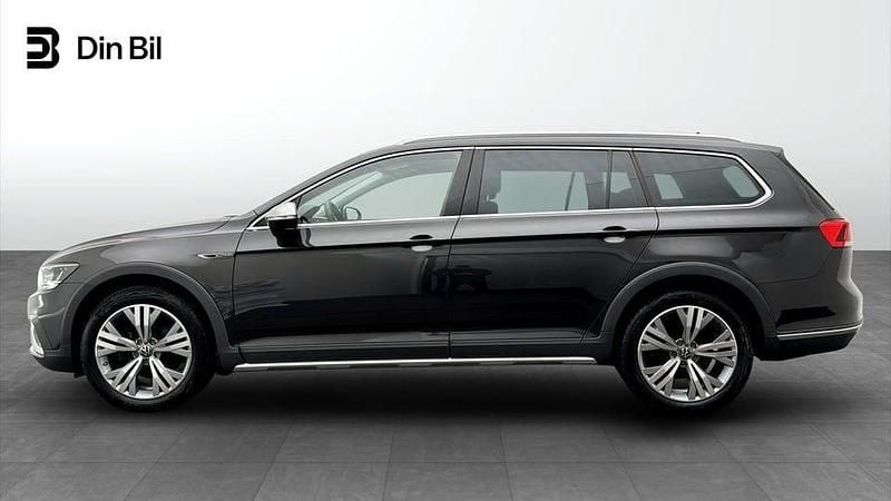 Begagnad VW Passat Alltrack 200 HK (147 kW) 2023 Mörkgrå Kombi
