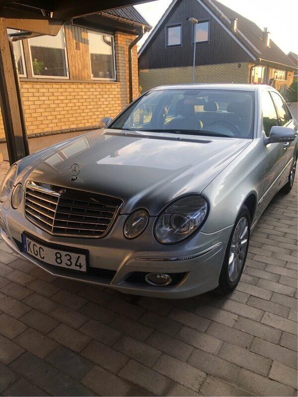 Silver Begagnad 2007 Mercedes E280 Sedan | 57 000 kr (Marknadspris) - Bild 1/4