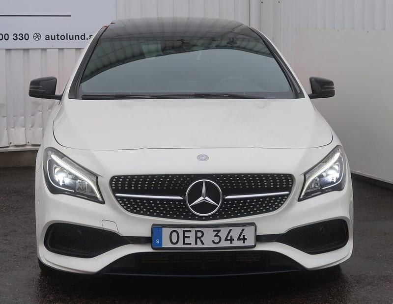 Begagnad Mercedes CLA200 Shooting Brake AMG 136 HK (100 kW) 2017 Vit Kombi