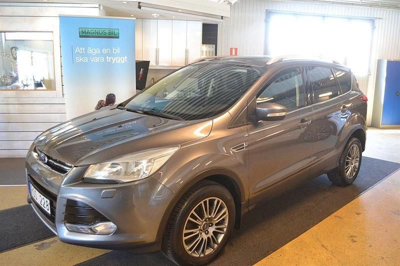 Grå Begagnad 2013 Ford Kuga Titanium SUV | 114 900 kr (Marknadspris) - Bild 1/4