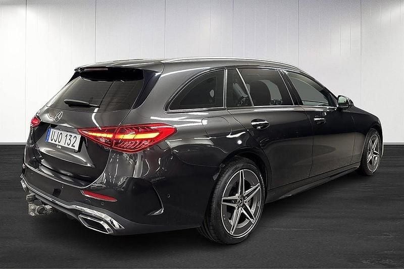 Begagnad Mercedes C300e AMG line 313 HK (230 kW) 2023 Grå Kombi