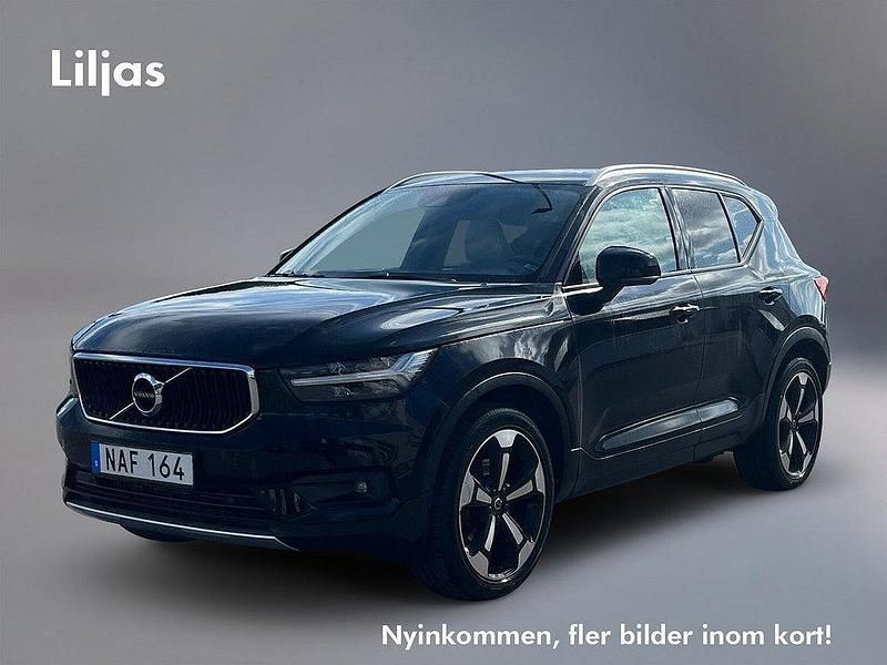 Svart Begagnad 2018 Volvo XC40 Momentum SUV | 269 000 kr (Marknadspris) - Bild 1/3